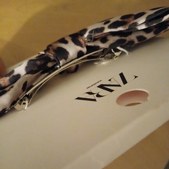 Zara Leopard Bow Satin Hairpin - Picture 4 of 6